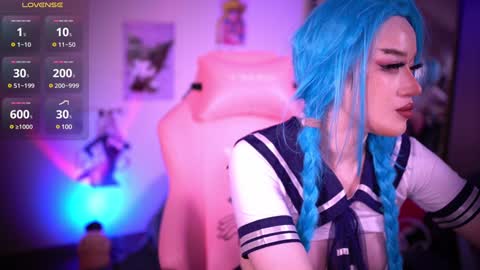 Snapshot of annie_may_may chatting on December 2024 06:20:01 PM Annie May   online show from December 2024 06:20:01 PM