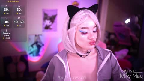 Snapshot of annie_may_may chatting on January 2025 07:52:02 AM Annie May   online show from January 2025 07:52:02 AM