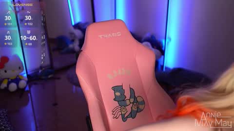 Snapshot of annie_may_may chatting on November 2025 01:13:01 PM Annie May online show from November 2025 01:13:01 PM