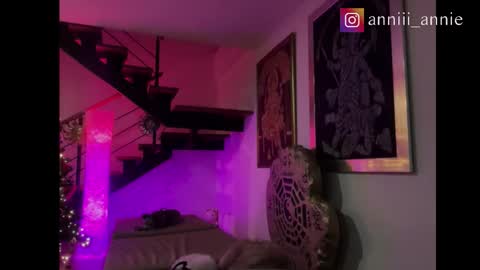 JEANNE no olvides seguirme dont forget follow me  uu online show from December 2025 12:41:02 AM