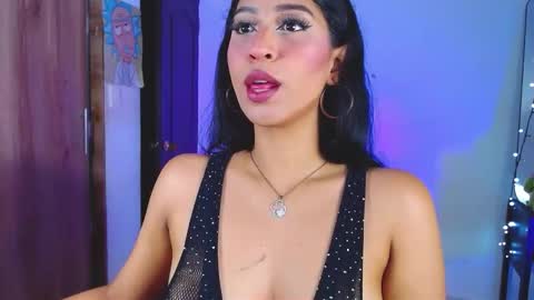 Snapshot of annieblu3 chatting on November 2025 09:54:02 AM AnnieBlu3 online show from November 2025 09:54:02 AM