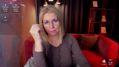 Snapshot of annielight chatting on September 2025 05:44:01 AM Annie online show from September 2025 05:44:01 AM