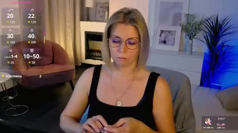 Snapshot of annielight chatting on October 2025 06:10:02 AM Annie online show from October 2025 06:10:02 AM