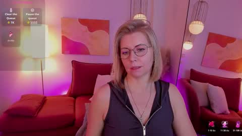 Snapshot of annielight chatting on November 2025 06:03:01 AM Annie online show from November 2025 06:03:01 AM