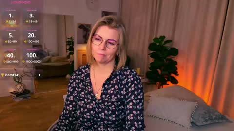 Annie online show from May 2026 06:53:02 AM