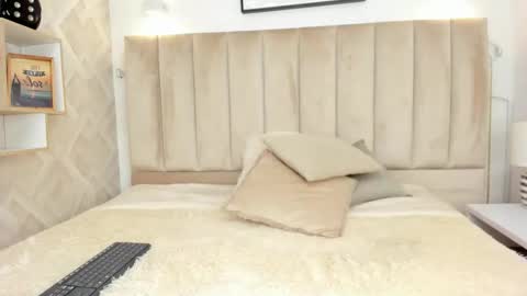 Annie Queen online show from January 2026 03:11:01 AM