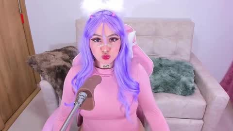 Snapshot of annika_03 chatting on December 2024 01:20:02 AM Gise. online show from December 2024 01:20:02 AM