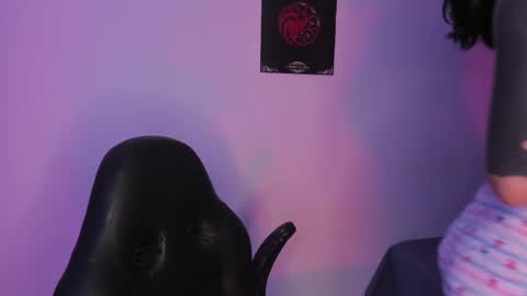 Annika online show from November 2025 04:14:02 PM