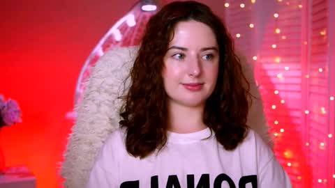 Snapshot of annterry chatting on October 2025 12:12:02 PM Ann Terry 3 online show from October 2025 12:12:02 PM