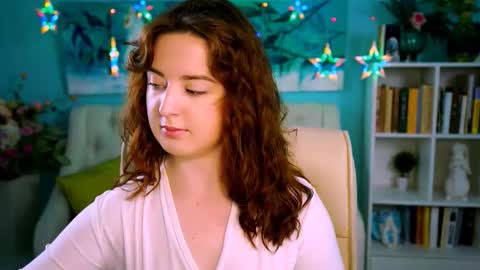 Snapshot of annterry chatting on November 2025 08:47:02 AM Ann Terry 3 online show from November 2025 08:47:02 AM