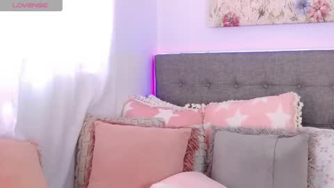 Antonella Lee online show from May 2026 06:50:01 PM