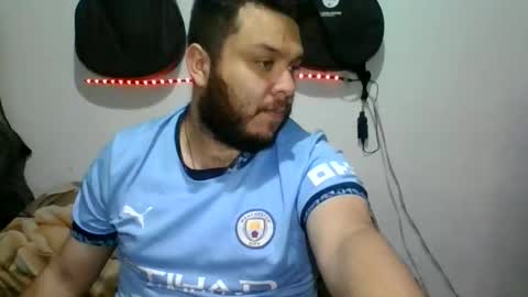 lion kennedy independent model moderator online show from November 2025 03:50:02 AM