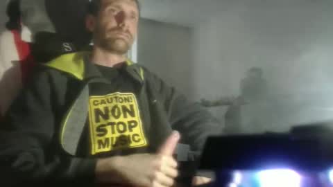 LoyalDog online show from May 2026 07:39:01 AM