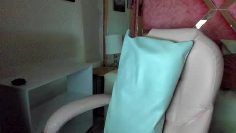 Snapshot of anny_bridge chatting on November 2025 09:26:01 PM Anny bridge online show from November 2025 09:26:01 PM