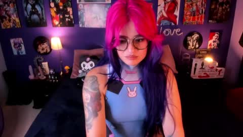 Snapshot of anny_cross chatting on October 2025 12:52:01 AM Paty online show from October 2025 12:52:01 AM