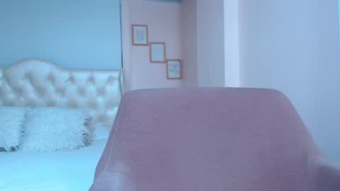 ANNY LOUIS online show from February 2025 02:17:02 AM