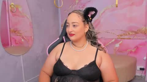 Anny online show from October 2025 06:52:01 PM