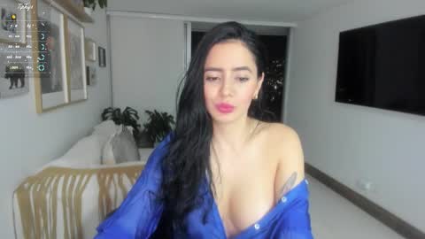 Anny online show from October 2025 11:35:01 PM