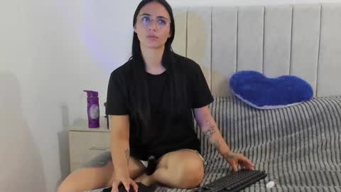 Anny online show from March 2026 10:16:02 PM