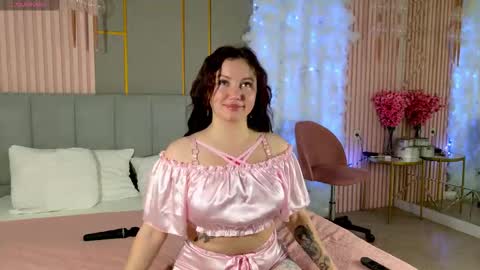 Snapshot of annysue_ chatting on December 2025 05:16:01 AM AnnySue online show from December 2025 05:16:01 AM