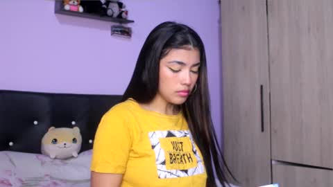 Snapshot of annyt_ chatting on October 2025 01:27:01 AM anny online show from October 2025 01:27:01 AM