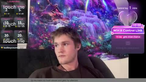 anomalies_ig online show from February 2025 10:31:01 PM