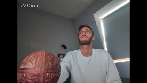 anonymousstoner58 online show from May 2026 06:40:01 AM