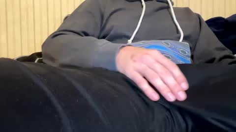 anonyomosguy online show from September 2025 01:09:02 AM