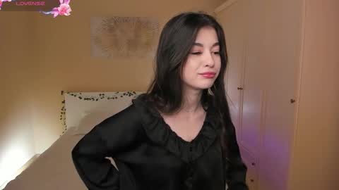 Anora  Emma online show from January 2026 09:35:02 PM