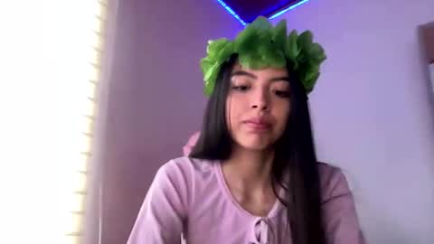 anotella_aa online show from November 2025 09:26:02 PM
