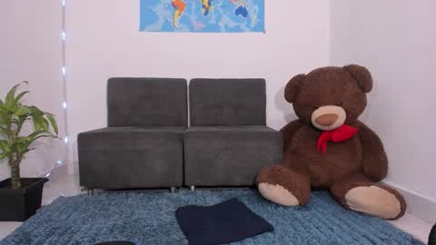 Jordan Mateo online show from December 2025 09:37:01 AM