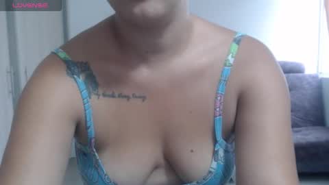 Snapshot of anthonela_queen chatting on November 2025 01:04:01 PM Anthonela Queen online show from November 2025 01:04:01 PM