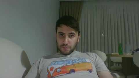 antilogos28 online show from September 2025 07:02:02 PM