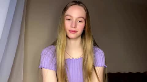 Snapshot of antionettepulgarin chatting on February 2026 03:21:01 PM Viktoria online show from February 2026 03:21:01 PM