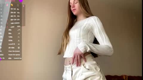 Viktoria online show from April 2026 03:10:02 PM