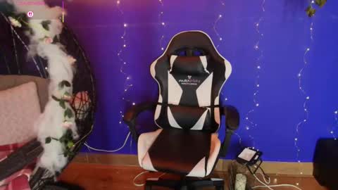 Antonella online show from November 2025 02:59:01 AM