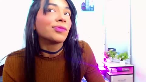 Snapshot of antonela_xx3 chatting on January 2025 08:22:01 PM antonela_xx3 online show from January 2025 08:22:01 PM