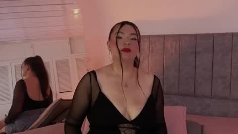 Snapshot of antonella_1998_ chatting on June 2026 02:17:02 PM Antonella online show from June 2026 02:17:02 PM