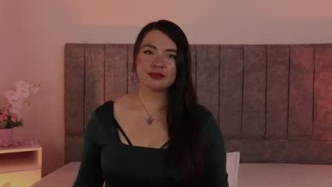 Snapshot of antonella_1998_ chatting on June 2026 04:09:02 PM Antonella online show from June 2026 04:09:02 PM