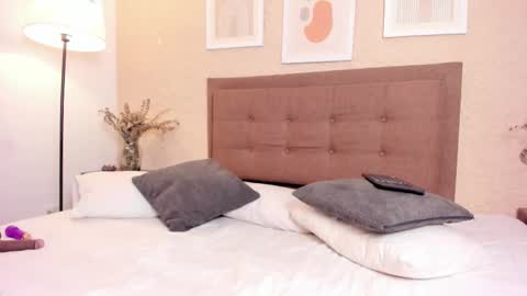 Snapshot of antonella_barone chatting on December 2025 02:32:02 PM Antonella online show from December 2025 02:32:02 PM