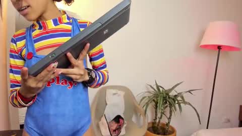 Snapshot of antonella_barone chatting on January 2026 02:11:01 PM Antonella online show from January 2026 02:11:01 PM