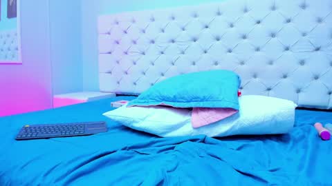 Antonella online show from January 2025 10:23:02 AM