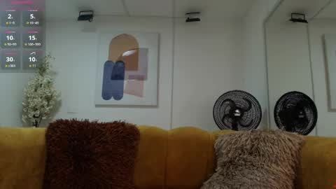 Antonella.  online show from May 2026 12:33:02 PM