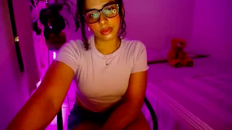 Snapshot of antonellacute_ chatting on November 2025 03:56:01 PM Antonella online show from November 2025 03:56:01 PM