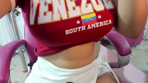 ANTONELLA online show from October 2025 10:53:02 PM