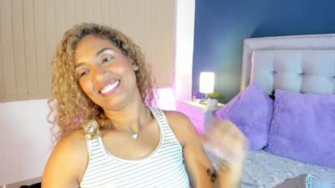 Snapshot of antonellaparker chatting on December 2024 05:04:01 PM Sarah online show from December 2024 05:04:01 PM