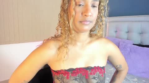 Snapshot of antonellaparker chatting on December 2024 02:08:02 PM Sarah online show from December 2024 02:08:02 PM