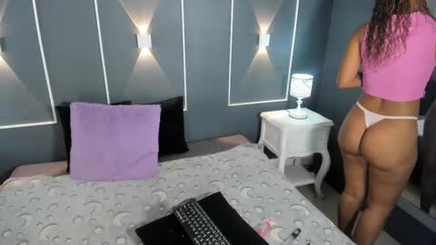 Snapshot of antonellaparker chatting on February 2025 12:16:01 PM Sarah online show from February 2025 12:16:01 PM