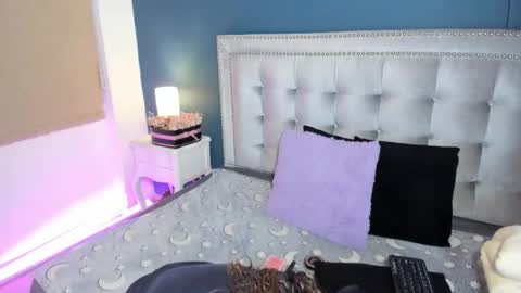 Snapshot of antonellaparker chatting on February 2025 12:45:02 PM Sarah online show from February 2025 12:45:02 PM