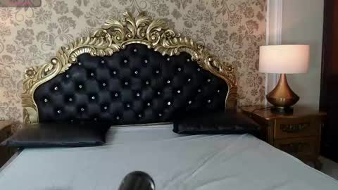 Snapshot of antonellapowell chatting on November 2025 03:52:02 AM online show from November 2025 03:52:02 AM